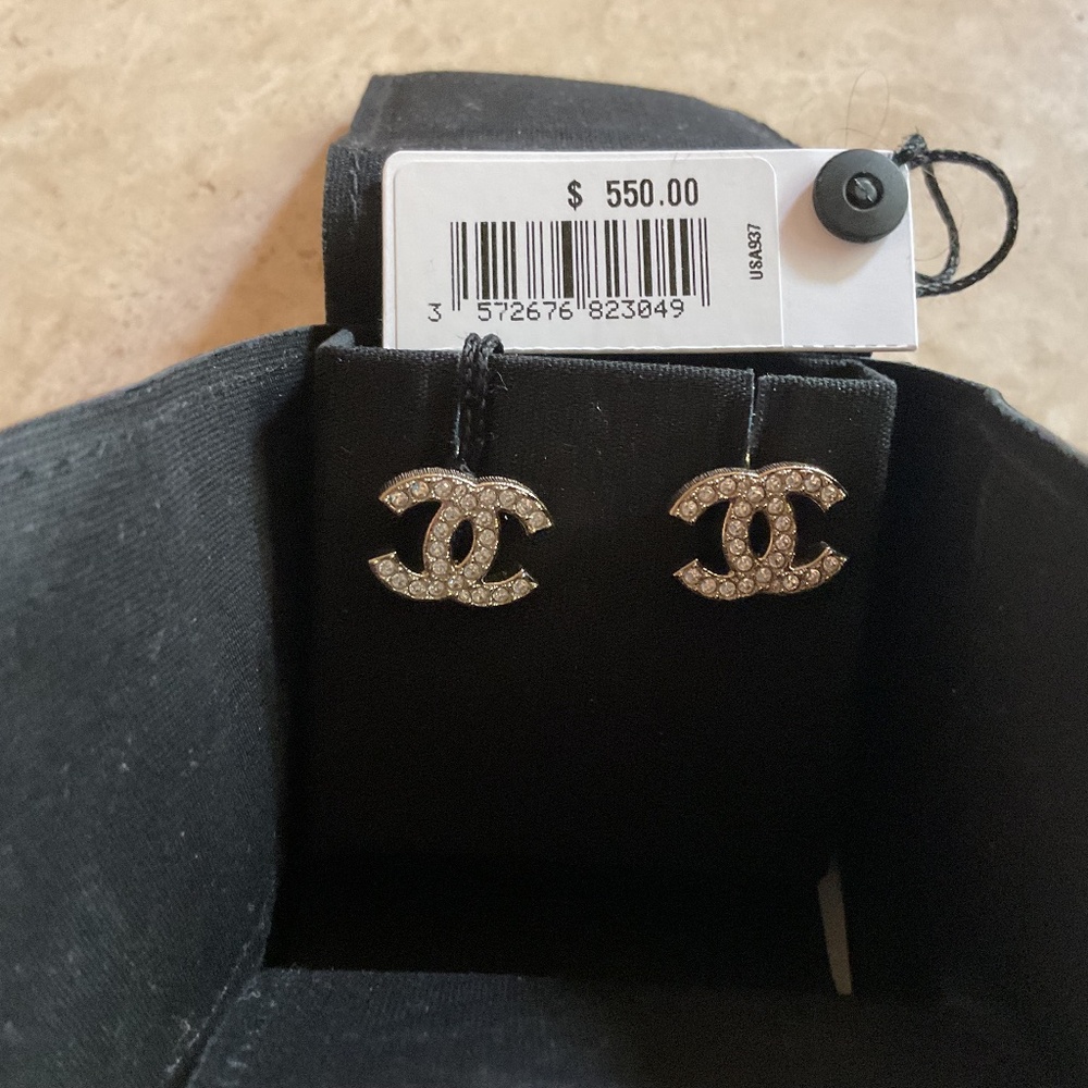 Chanel CC logo gold crystal earrings NEW